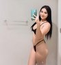Samantha - escort in Manila Photo 5 of 9