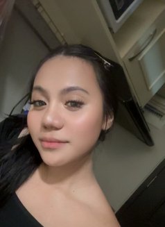 Samantha - puta in Manila Photo 9 of 9