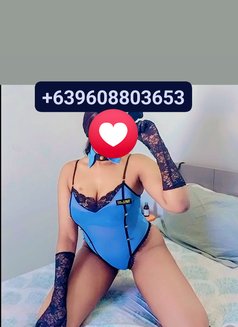 Samantha - escort in Manila Photo 3 of 7