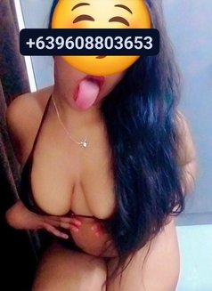 Samantha - escort in Manila Photo 6 of 7