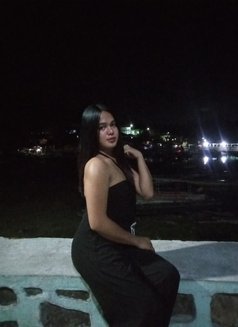 Samantha - puta in Manila Photo 7 of 9