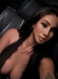 Samantha - escort in Phuket Photo 2 of 8