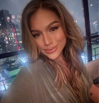 Samantha - Transsexual escort in London