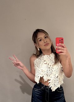 Samantha - Transsexual escort in London Photo 3 of 7