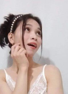 Samantha - Transsexual escort in Manila Photo 1 of 3