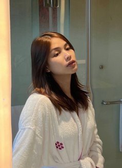 Samantha - Transsexual escort in Manila Photo 8 of 23