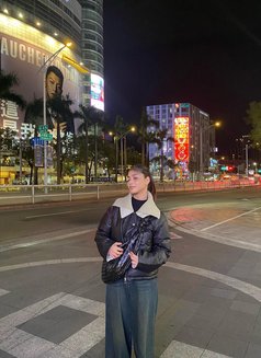 Samantha - Transsexual escort in Manila Photo 21 of 23