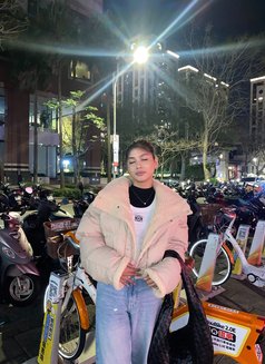 Samantha - Transsexual escort in Manila Photo 22 of 23