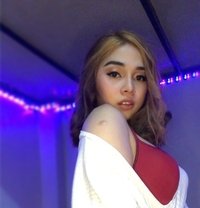 Samantha - Transsexual escort in Manila