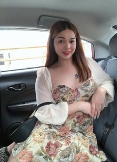 Samantha - Transsexual escort in Manila Photo 9 of 13