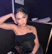 Samantha - Transsexual escort in Manila