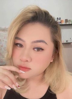 Samantha - escort in Bali Photo 12 of 13