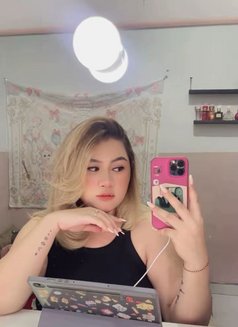 Samantha - escort in Bali Photo 13 of 13