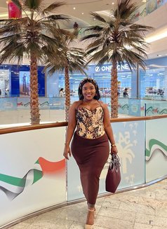 Samantha jk - masseuse in Dubai Photo 2 of 7