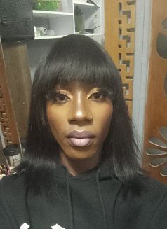 Samantha - Transsexual escort in Nairobi Photo 6 of 6