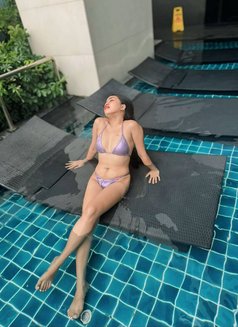 Samantha Lee - puta in Makati City Photo 5 of 5