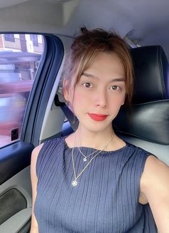 Samantha Lopez - Transsexual escort in Manila Photo 1 of 7