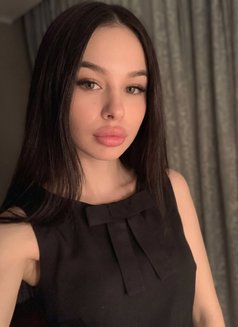Samantha - escort in Hong Kong Photo 1 of 5