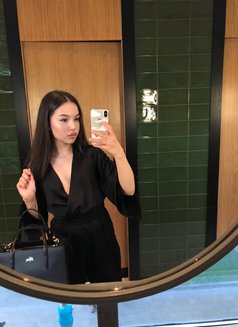Samantha - escort in Hong Kong Photo 3 of 5