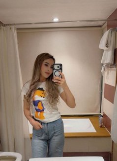 Samantha - escort in Pune Photo 3 of 12