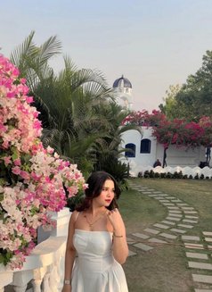 Samantha - escort in Pune Photo 4 of 12