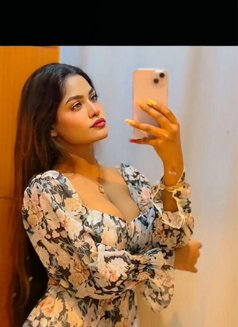 Samantha - escort in Pune Photo 9 of 12