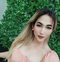 Samantha Smith - Transsexual escort in Dubai
