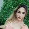 Samantha Smith - Acompañantes transexual in Dubai Photo 4 of 5