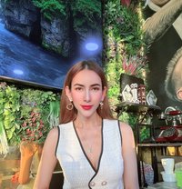 Samantha Smith - Transsexual escort in Dubai
