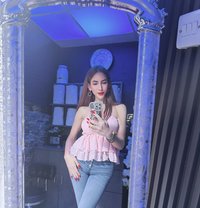 Samantha Smith - Transsexual escort in Dubai