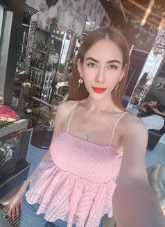 Samantha Smith - Acompañantes transexual in Dubai Photo 17 of 29