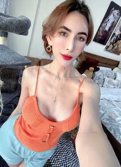 Samantha Smith - Transsexual escort in Dubai Photo 29 of 30