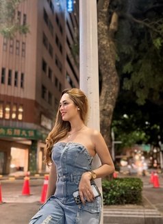 samantha so sweet is back, gfe - escort in Bangkok Photo 4 of 12