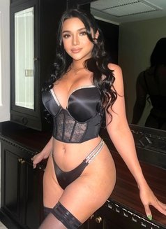 “Full of Cums” Samanthaxxx - Transsexual escort in Hong Kong Photo 17 of 17