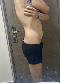 Samar 30 - Male escort in Doha Photo 2 of 2