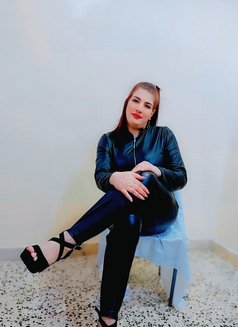 Samar - puta in Abu Dhabi Photo 3 of 4