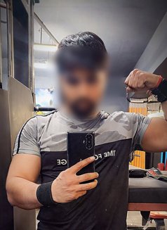 Samar - Acompañantes masculino in New Delhi Photo 3 of 5