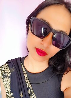 Housewife Mandakini college girl lipsa a - escort in Hyderabad Photo 2 of 3