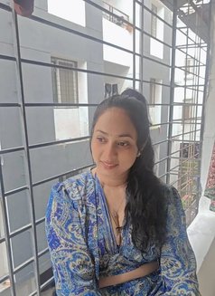 Housewife Mandakini college girl lipsa a - escort in Hyderabad Photo 3 of 3