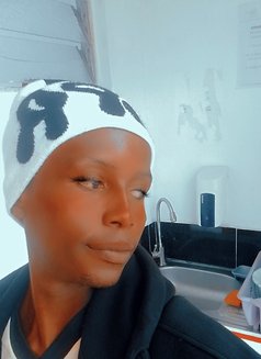 Samara‍🩹 - Male escort in Nairobi Photo 9 of 9