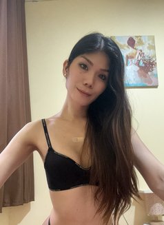 Samcy - Transsexual escort in Manila Photo 4 of 5