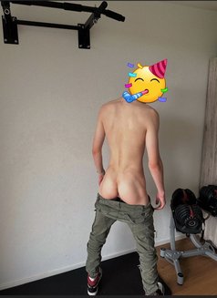 Same - Male escort in Dubai Photo 1 of 4