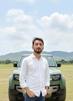 Sameer - Male escort in Lucknow Photo 2 of 3