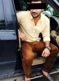 Sameer free if not setisfy - Acompañantes masculino in Mumbai Photo 2 of 4