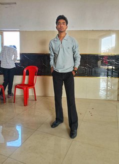 Sameer - Male escort in New Delhi Photo 3 of 3