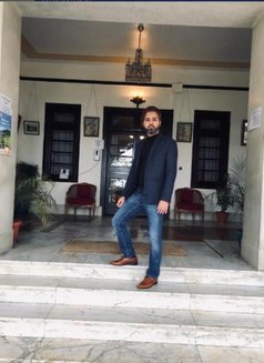 Sameer - Male companion in New Delhi Photo 2 of 2