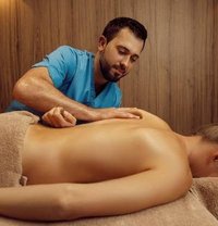 Sameer Khan - Male escort in New Delhi