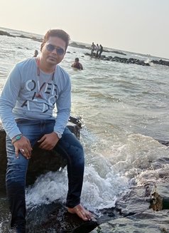 Sameer Sheikh - Male escort in Mumbai Photo 2 of 4