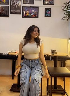 Sameera Dixit - escort in Bangalore Photo 5 of 6