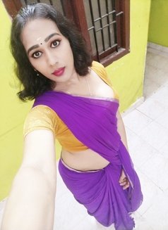 Sameera - Transsexual adult performer in Chennai Photo 7 of 8